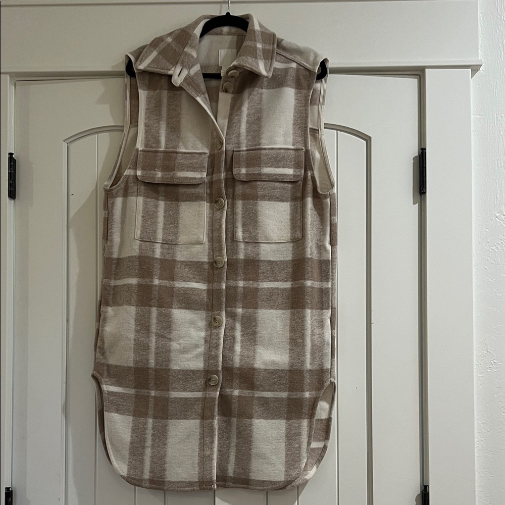 H&M Beige and White Vest